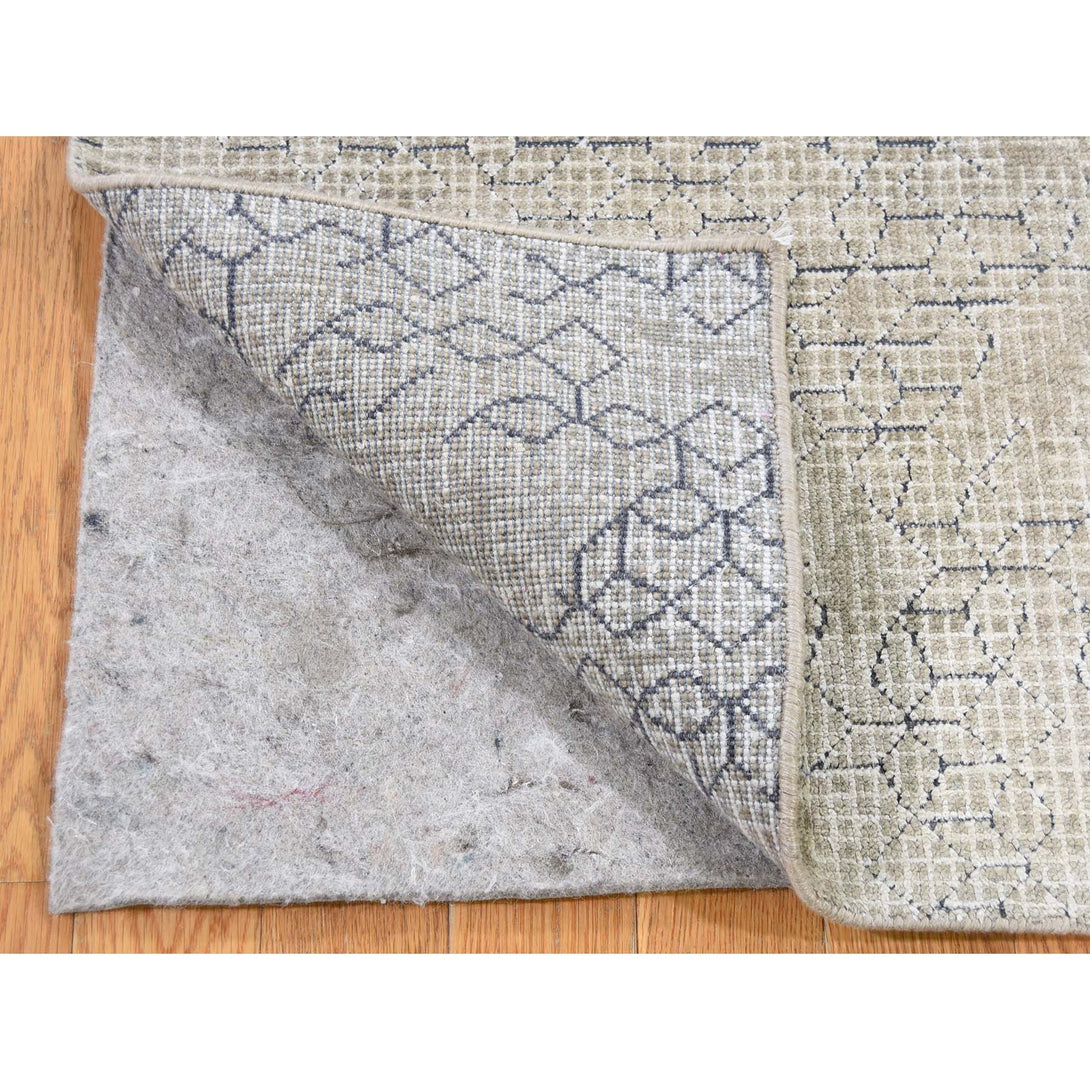 Handmade Silk Rectangle Rug > Design# SH44474 > Size: 2'-0" x 2'-3" [ONLINE ONLY]