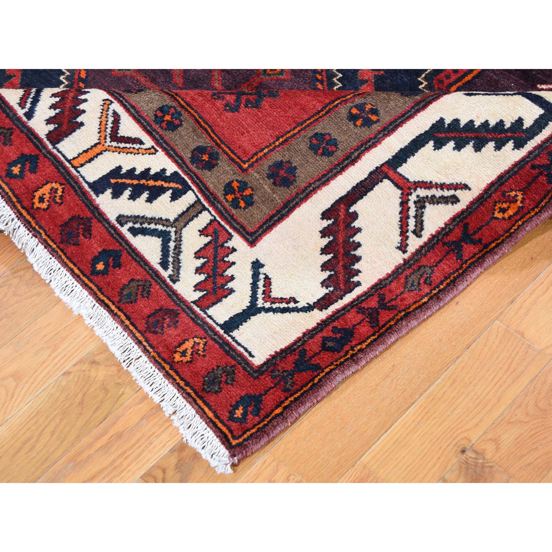 Handmade Persian Runner Rug > Design# SH45824 > Size: 5'-2" x 10'-6" [ONLINE ONLY]