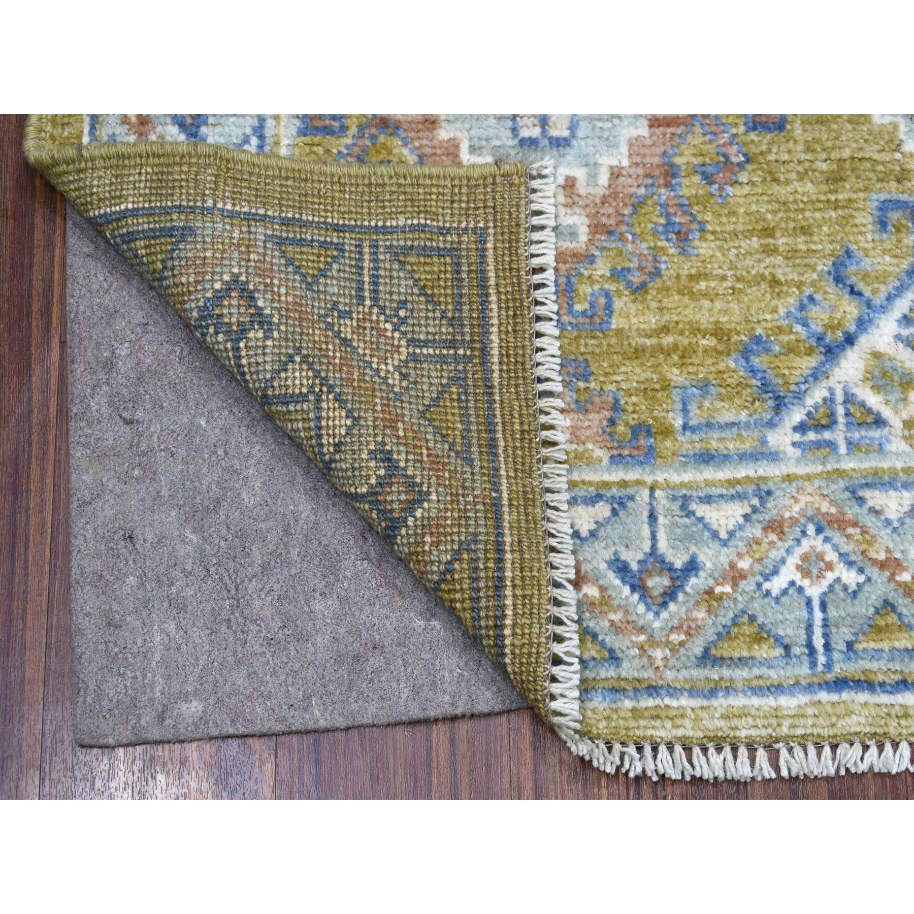 Hand Knotted Tribal Area Rug > Design# CCSR55955 > Size: 4'-1" x 6'-0"