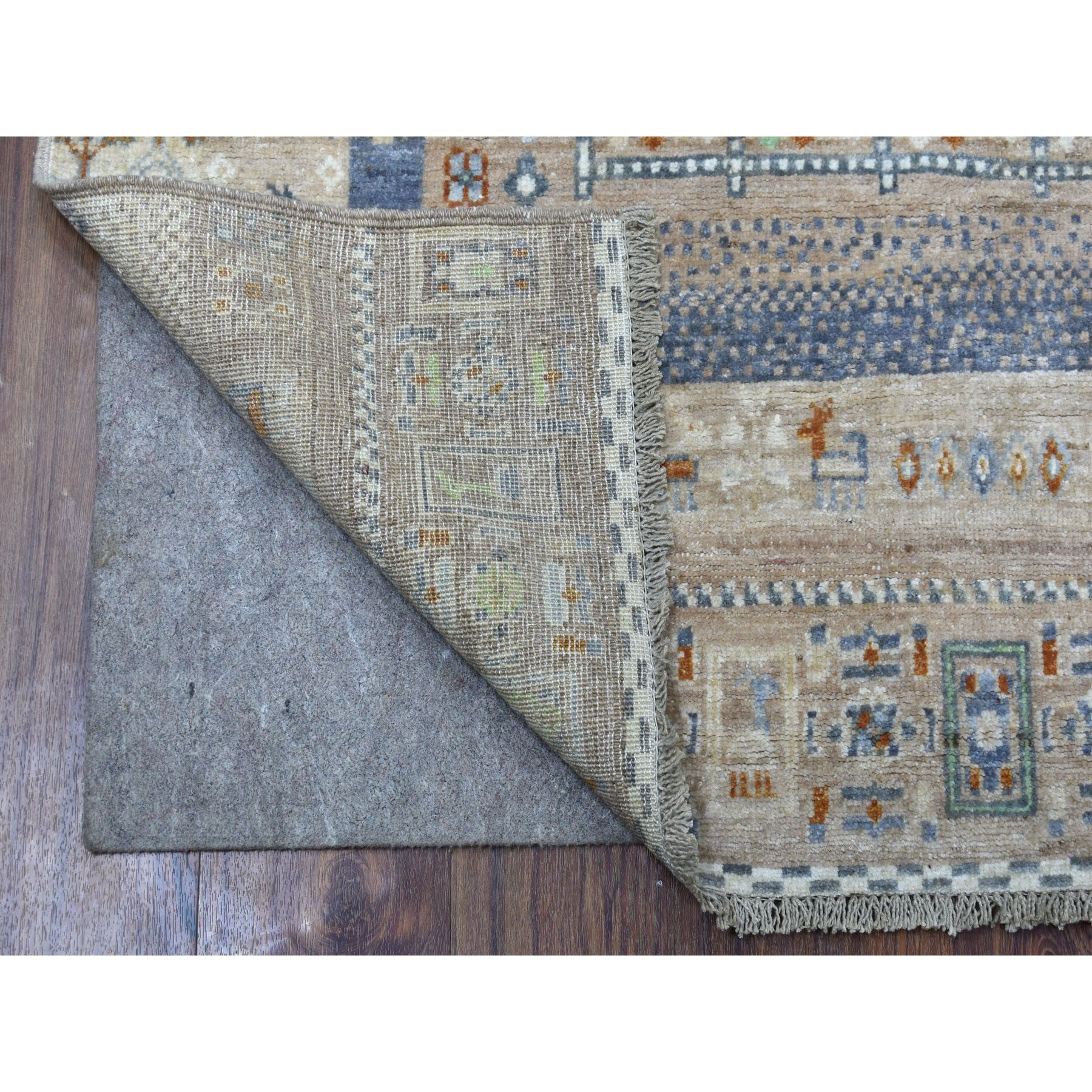 Hand Knotted Tribal Area Rug > Design# CCSR56424 > Size: 4'-0" x 5'-10"