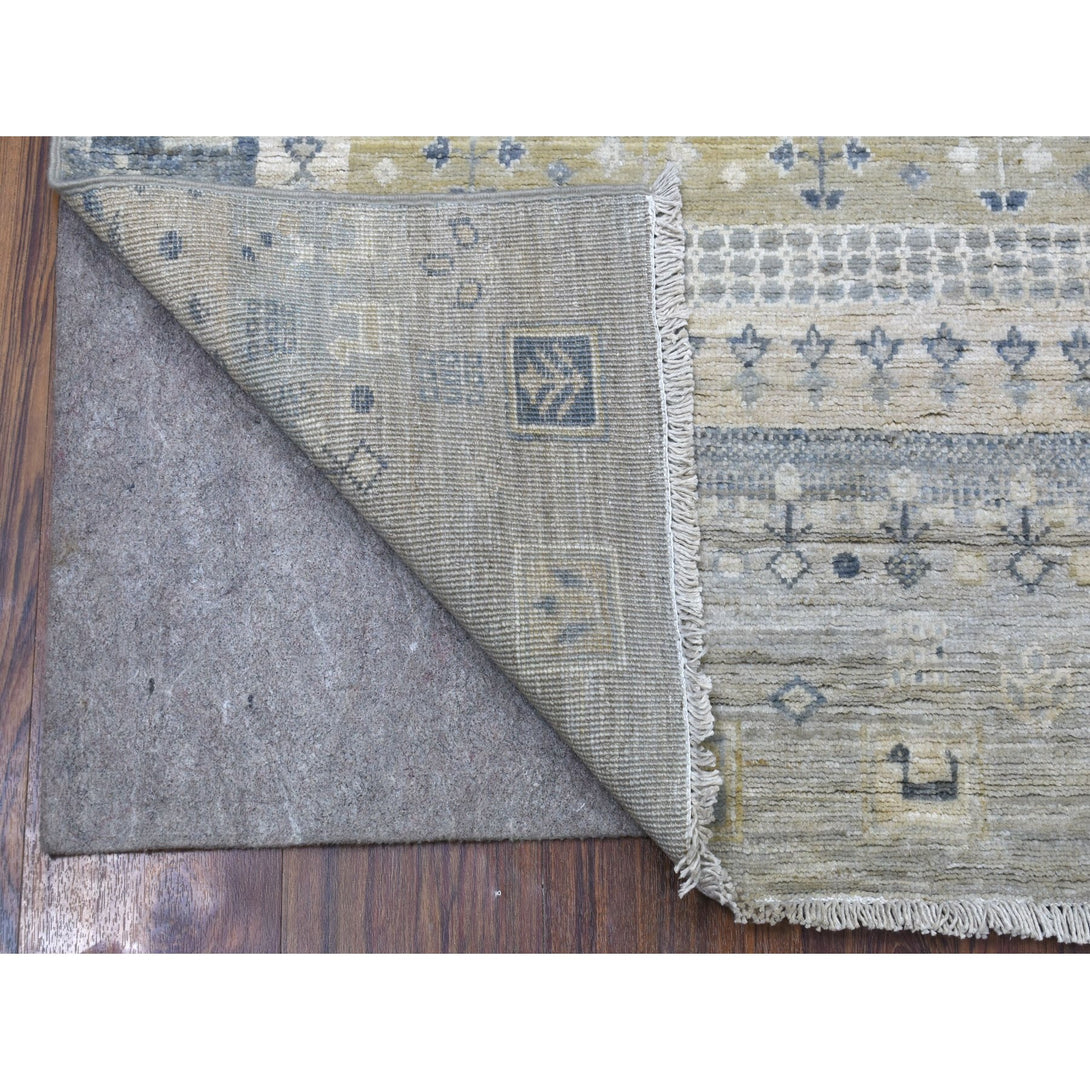 Hand Knotted Tribal Area Rug > Design# CCSR56426 > Size: 4'-0" x 6'-0"