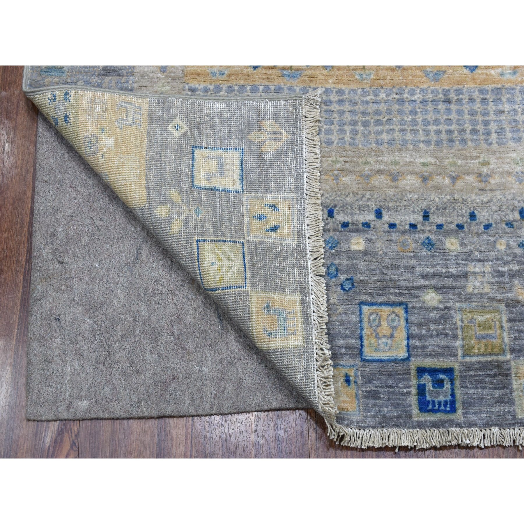 Hand Knotted Tribal Area Rug > Design# CCSR56437 > Size: 4'-10" x 6'-8"