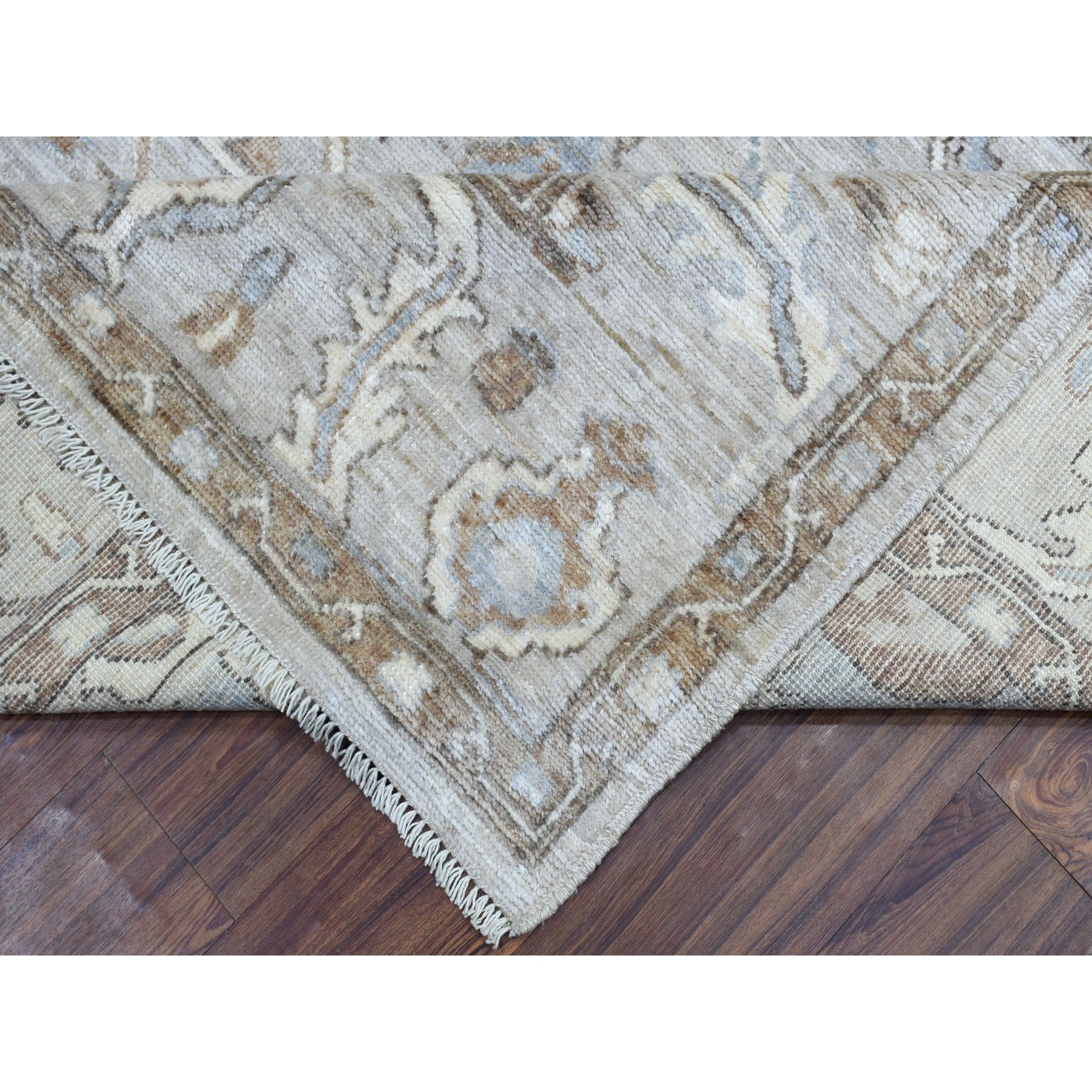 Hand Knotted Traditional Decorative Area Rug > Design# CCSR56560 > Size: 8'-2" x 10'-4"