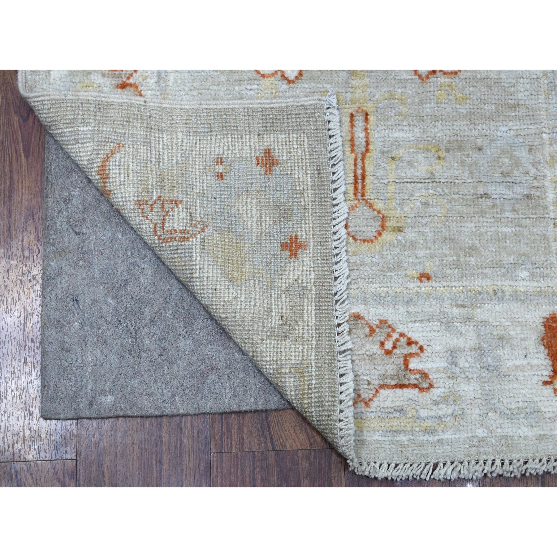Hand Knotted Traditional Decorative Runner > Design# CCSR56592 > Size: 2'-8" x 10'-0"