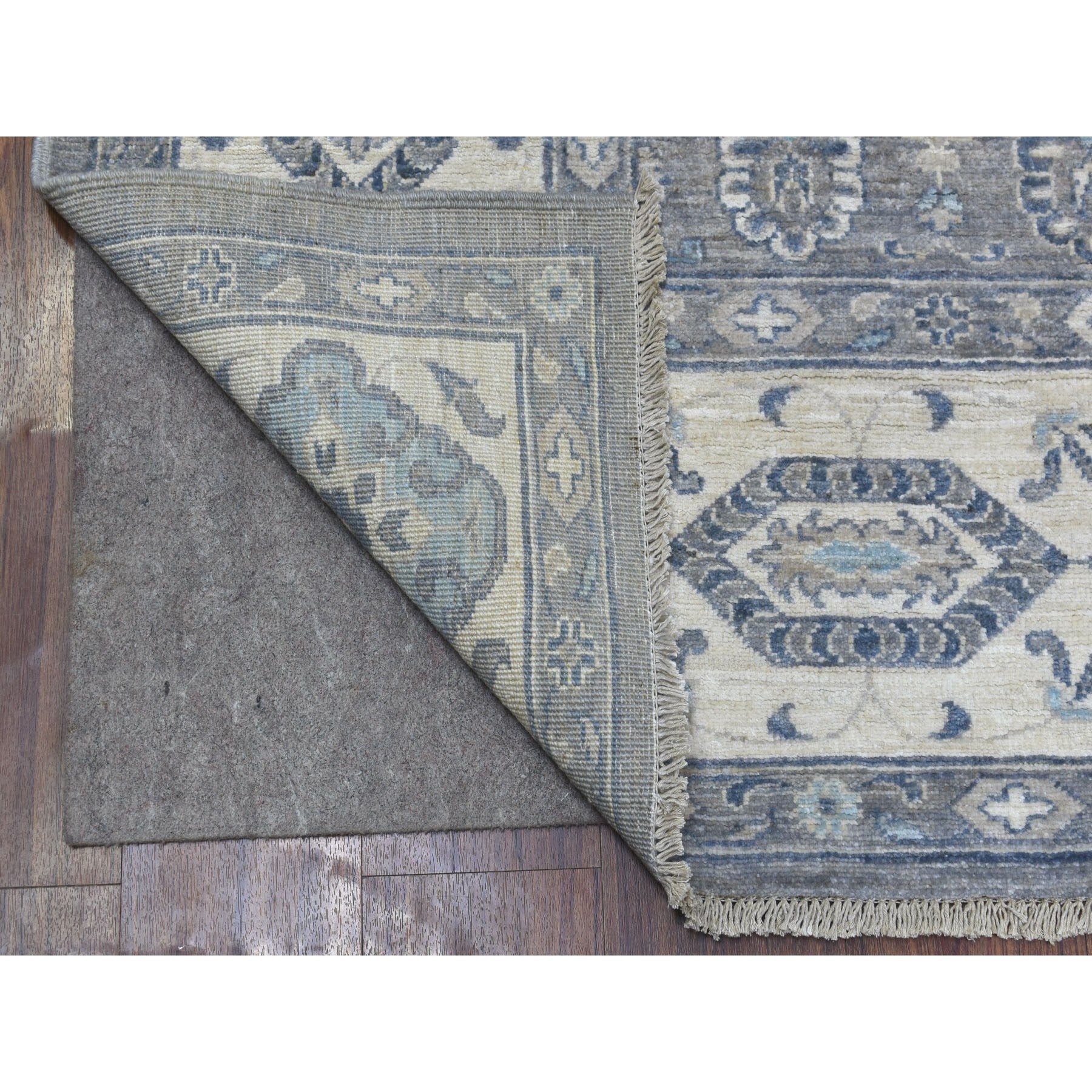Hand Knotted Traditional Decorative Area Rug > Design# CCSR56778 > Size: 8'-3" x 9'-9"