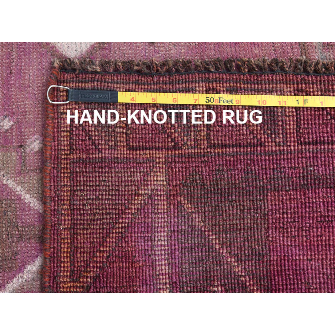Hand Knotted Vintage Runner > Design# CCSR57914 > Size: 4'-8" x 9'-0"