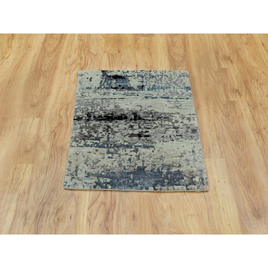 Hand Knotted Modern and Contemporary Area Rug > Design# CCSR58504 > Size: 2'-0" x 2'-10"