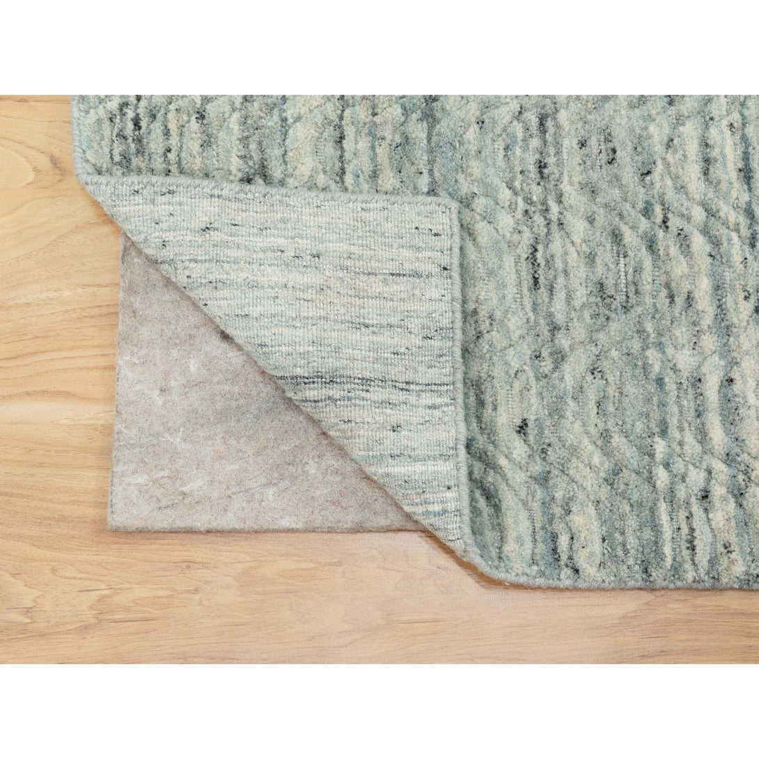 Hand Loomed Modern and Contemporary Area Rug > Design# CCSR62050 > Size: 2'-10" x 5'-0"