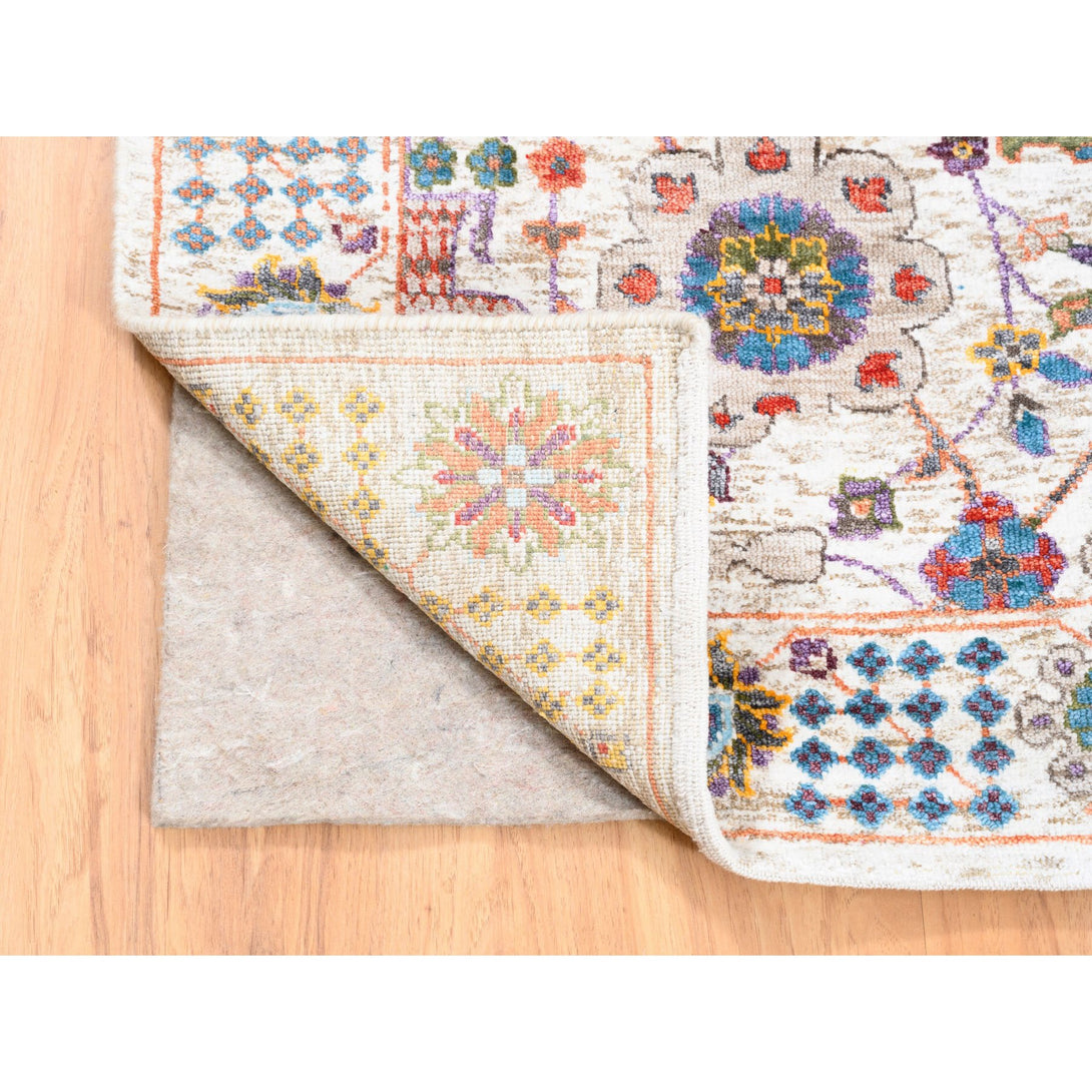 Hand Knotted Transitional Area Rug > Design# CCSR62282 > Size: 6'-1" x 6'-3"