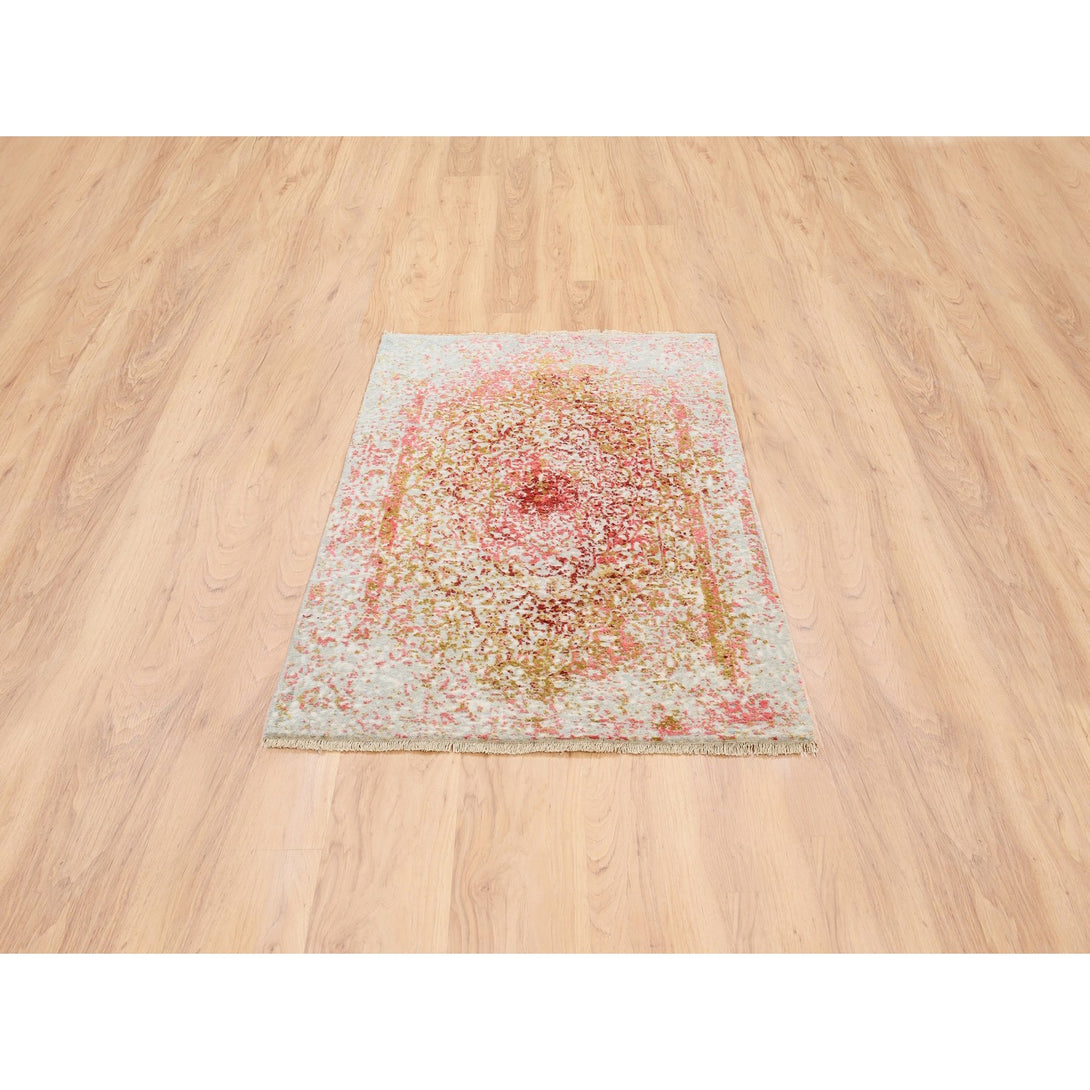 Hand Knotted Modern and Contemporary Area Rug > Design# CCSR62372 > Size: 3'-1" x 4'-10"