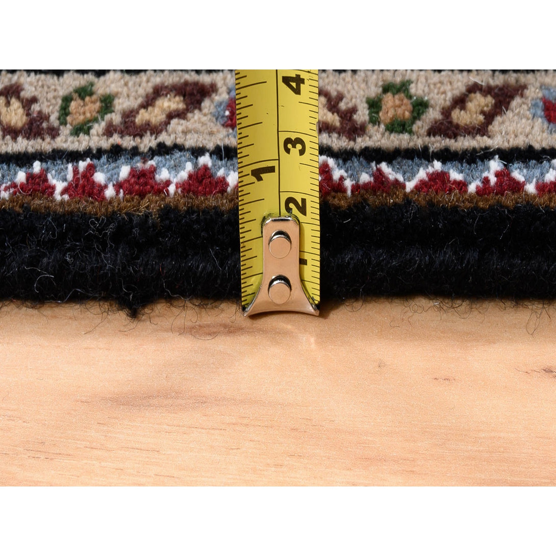 Hand Knotted Fine Oriental Area Rug > Design# CCSR62482 > Size: 2'-1" x 5'-0"