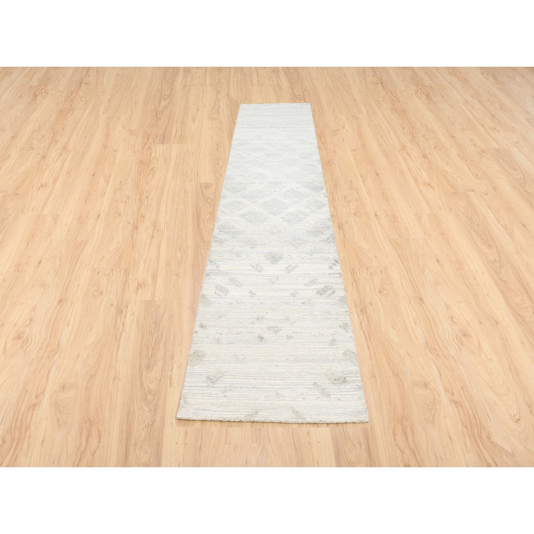 Hand Knotted Modern and Contemporary Runner > Design# CCSR62919 > Size: 2'-7" x 12'-0"