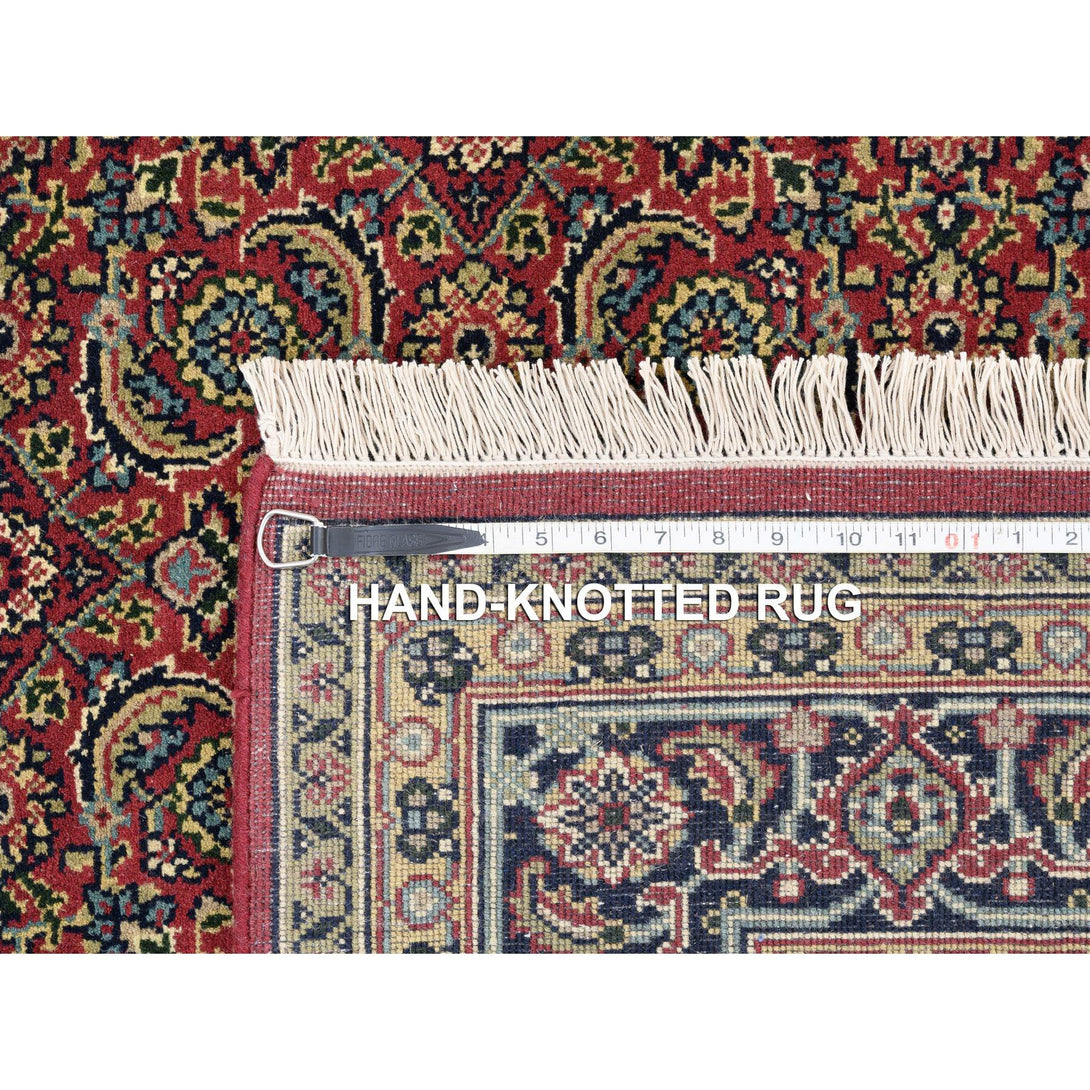 Hand Knotted Fine Oriental Area Rug > Design# CCSR62994 > Size: 5'-1" x 7'-1"