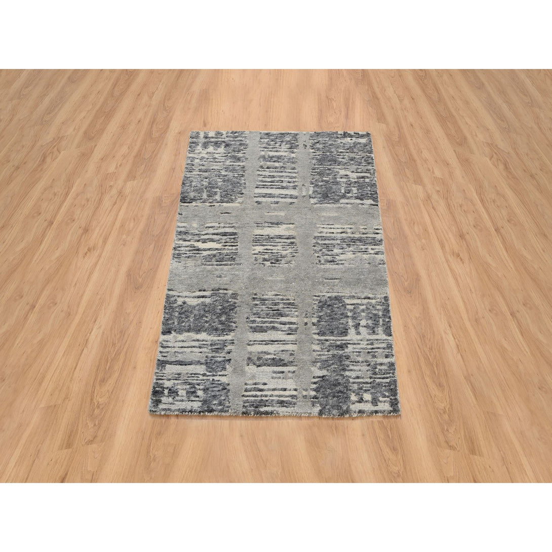 Handmade Modern and Contemporary Doormat > Design# CCSR64236 > Size: 2'-0" x 3'-1"