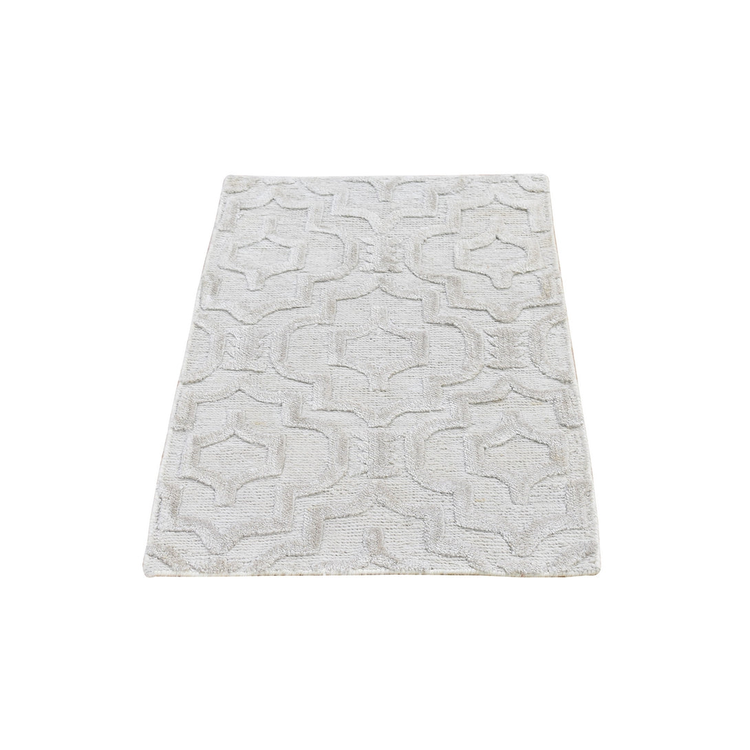 Hand Knotted Modern and Contemporary Area Rug > Design# CCSR66159 > Size: 2'-0" x 2'-10"