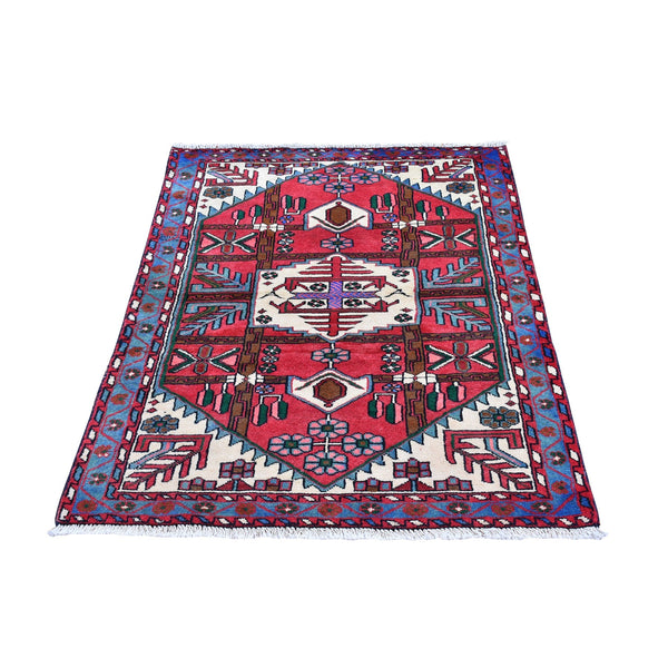 Hand Knotted Persian Area Rug > Design# CCSR66318 > Size: 3'-5" x 5'-0"