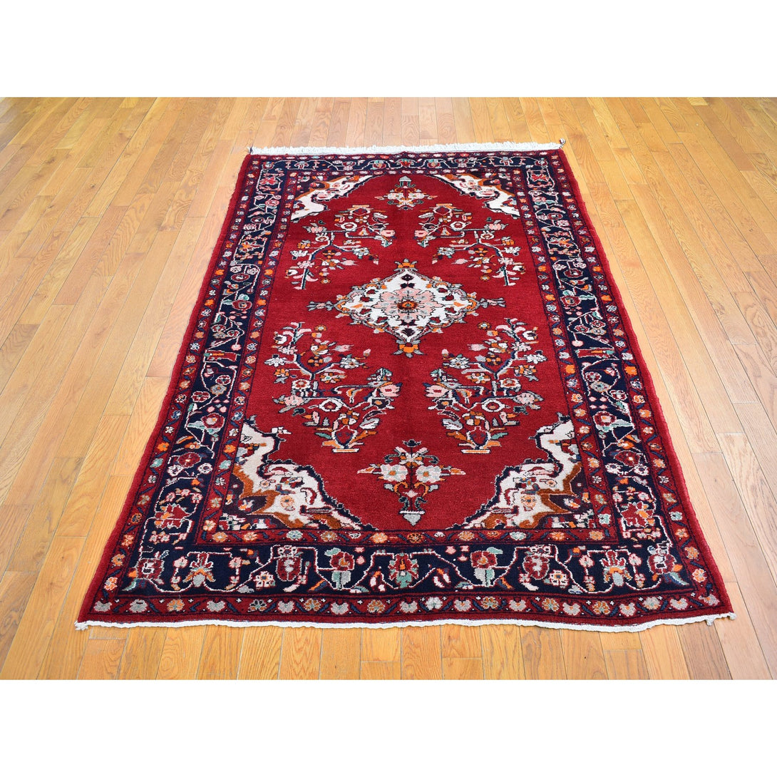 Hand Knotted Persian Area Rug > Design# CCSR66323 > Size: 4'-0" x 7'-0"
