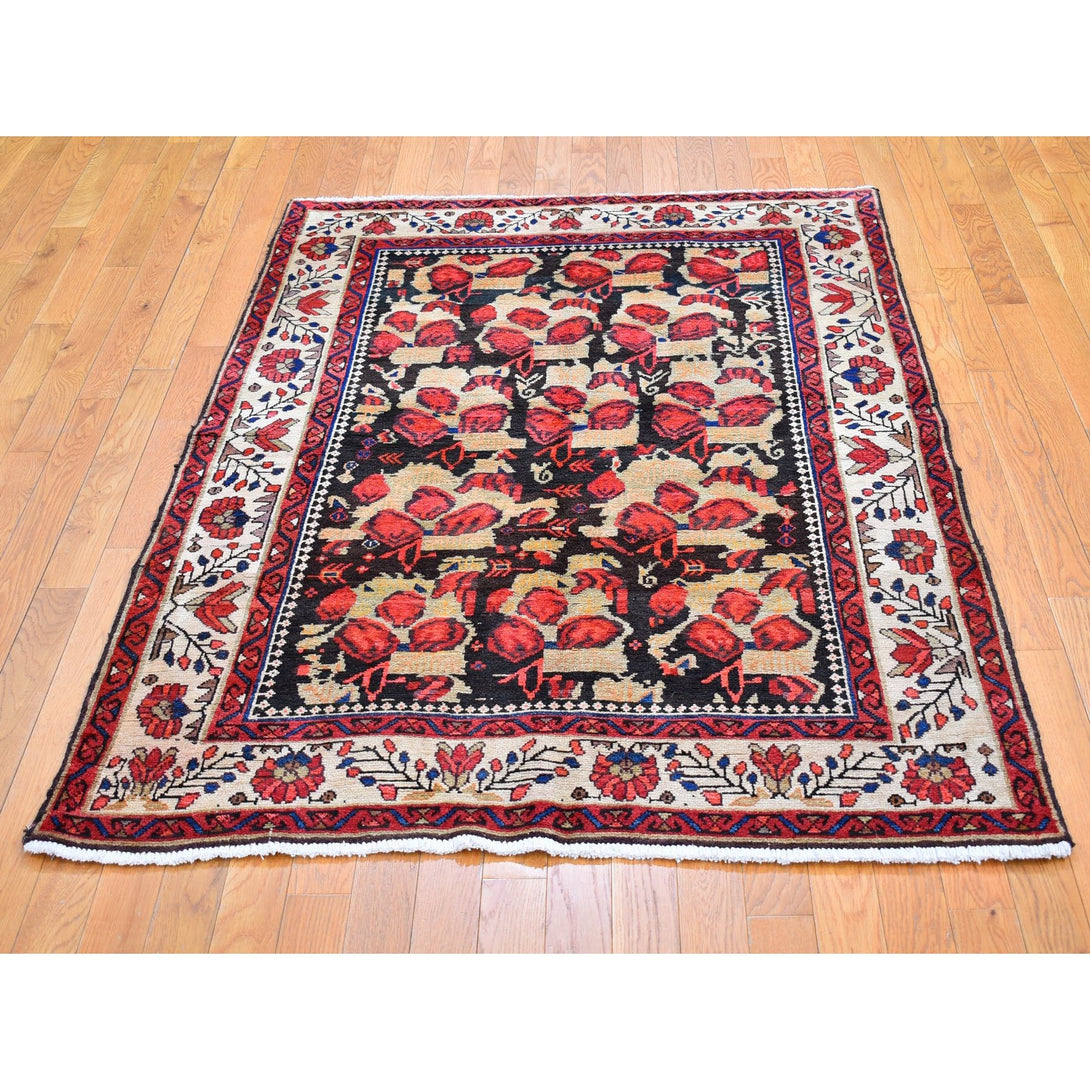 Hand Knotted Persian Area Rug > Design# CCSR66328 > Size: 4'-5" x 6'-1"