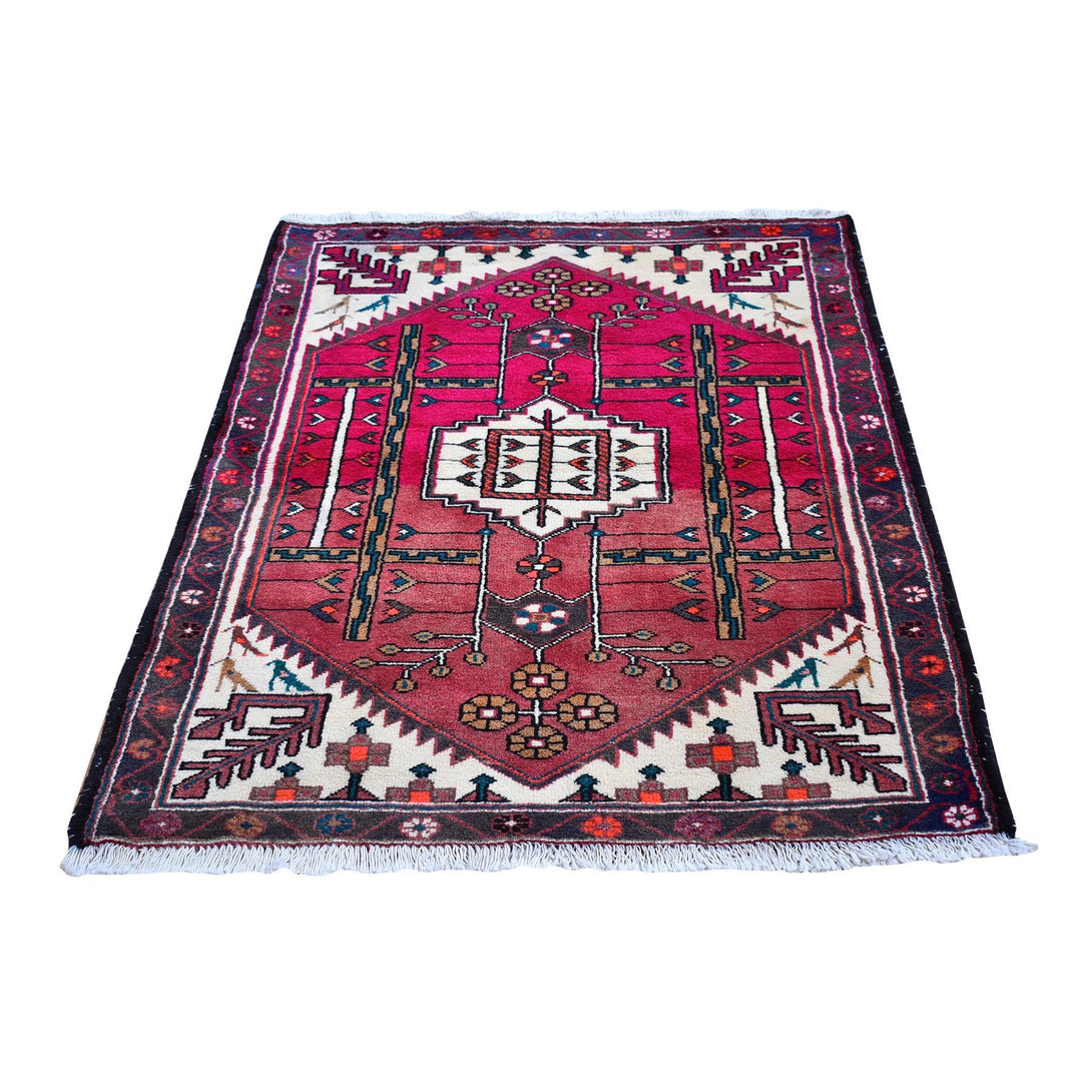 Hand Knotted Persian Area Rug > Design# CCSR66330 > Size: 3'-5" x 4'-10"
