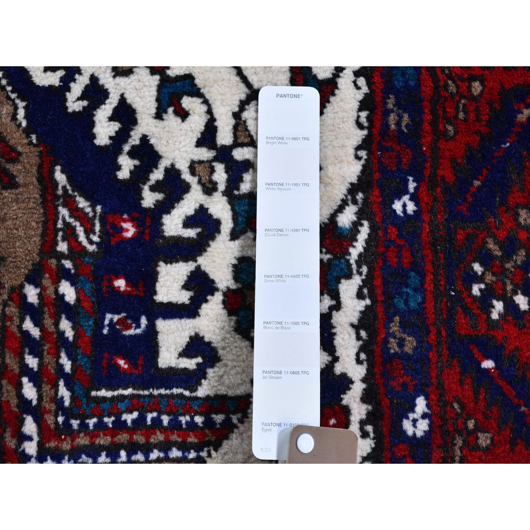Hand Knotted Persian Runner > Design# CCSR66637 > Size: 3'-3" x 14'-7"