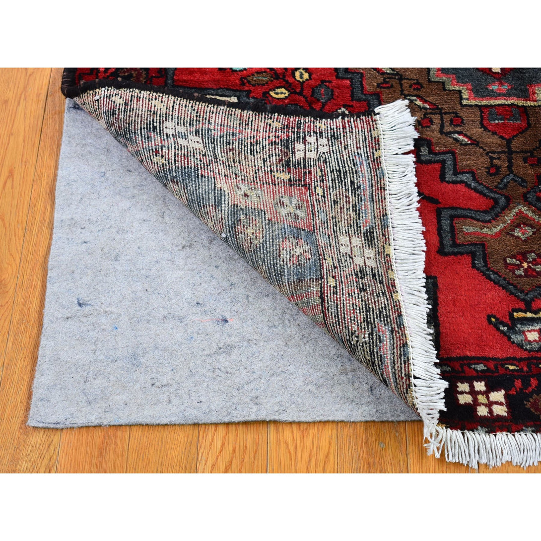 Hand Knotted Persian Area Rug > Design# CCSR66668 > Size: 4'-1" x 6'-2"