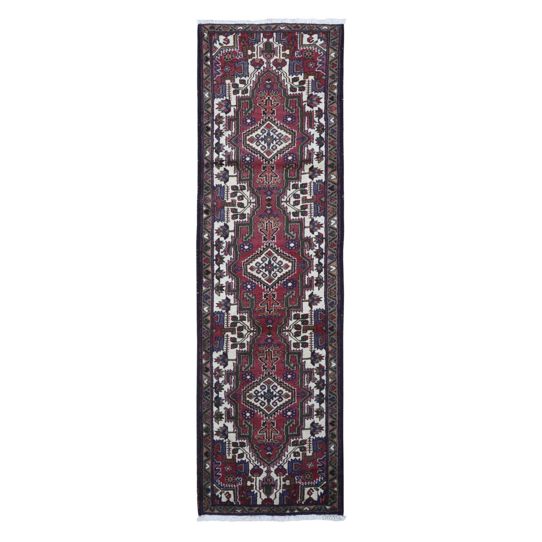 Hand Knotted Persian Area Rug > Design# CCSR66677 > Size: 2'-8" x 9'-3"