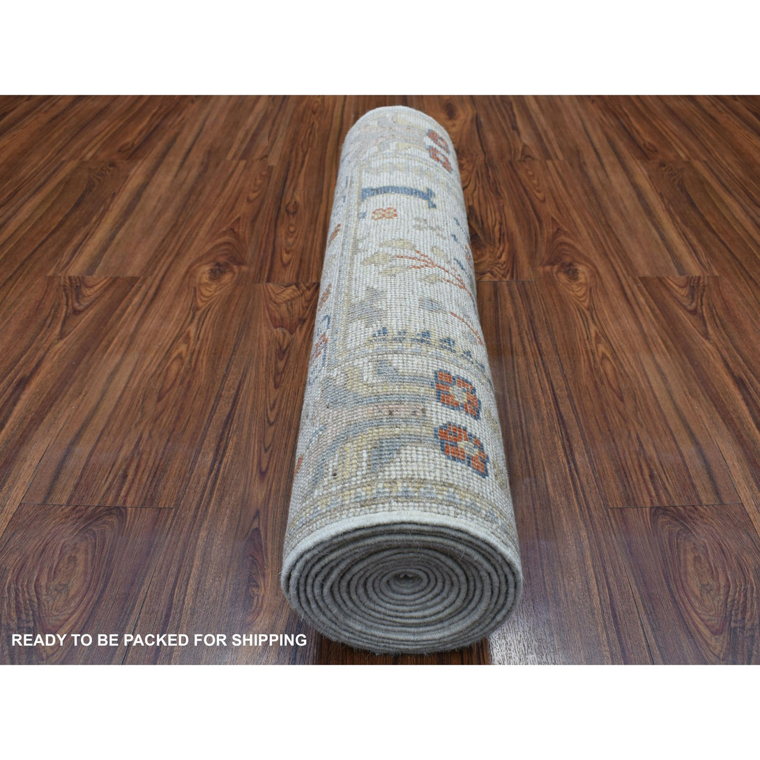 Hand Knotted Traditional Decorative Runner > Design# CCSR67025 > Size: 2'-9" x 15'-6"