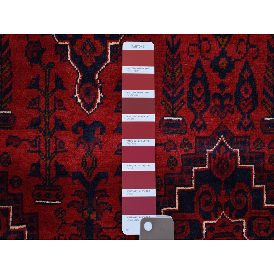 Hand Knotted Tribal Area Rug > Design# CCSR67806 > Size: 4'-1" x 6'-3"