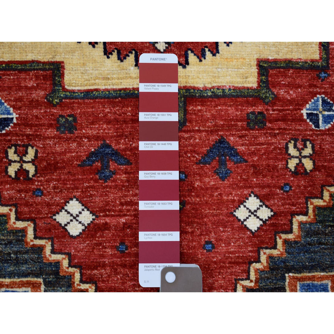 Handmade Tribal & Geometric Area Rug > Design# CCSR70984 > Size: 3'-5" x 4'-8"