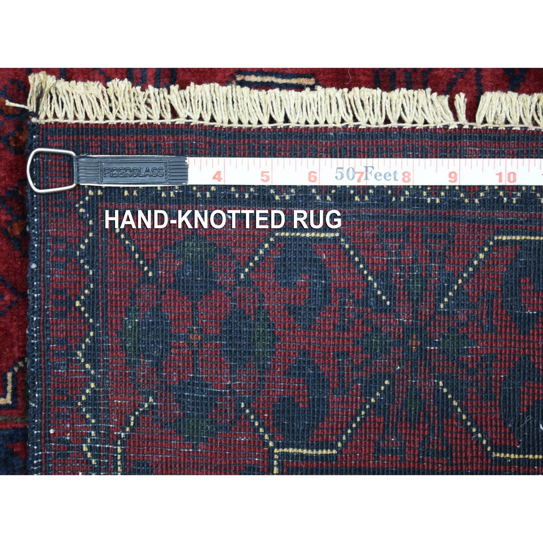 Handmade Tribal & Geometric Area Rug > Design# CCSR71697 > Size: 2'-8" x 4'-1"