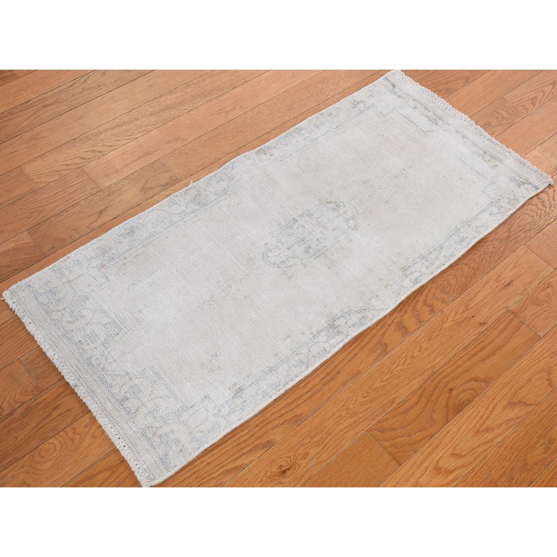 Hand Knotted  Rectangle Area Rug > Design# CCSR78138 > Size: 1'-7" x 3'-7"