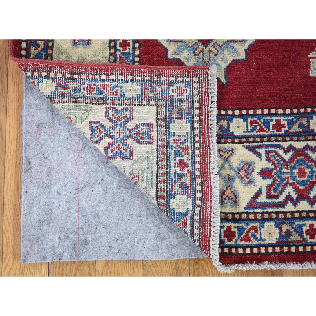 Handmade Kazak Area Rug > Design# CCSR80083 > Size: 5'-3" x 7'-1"