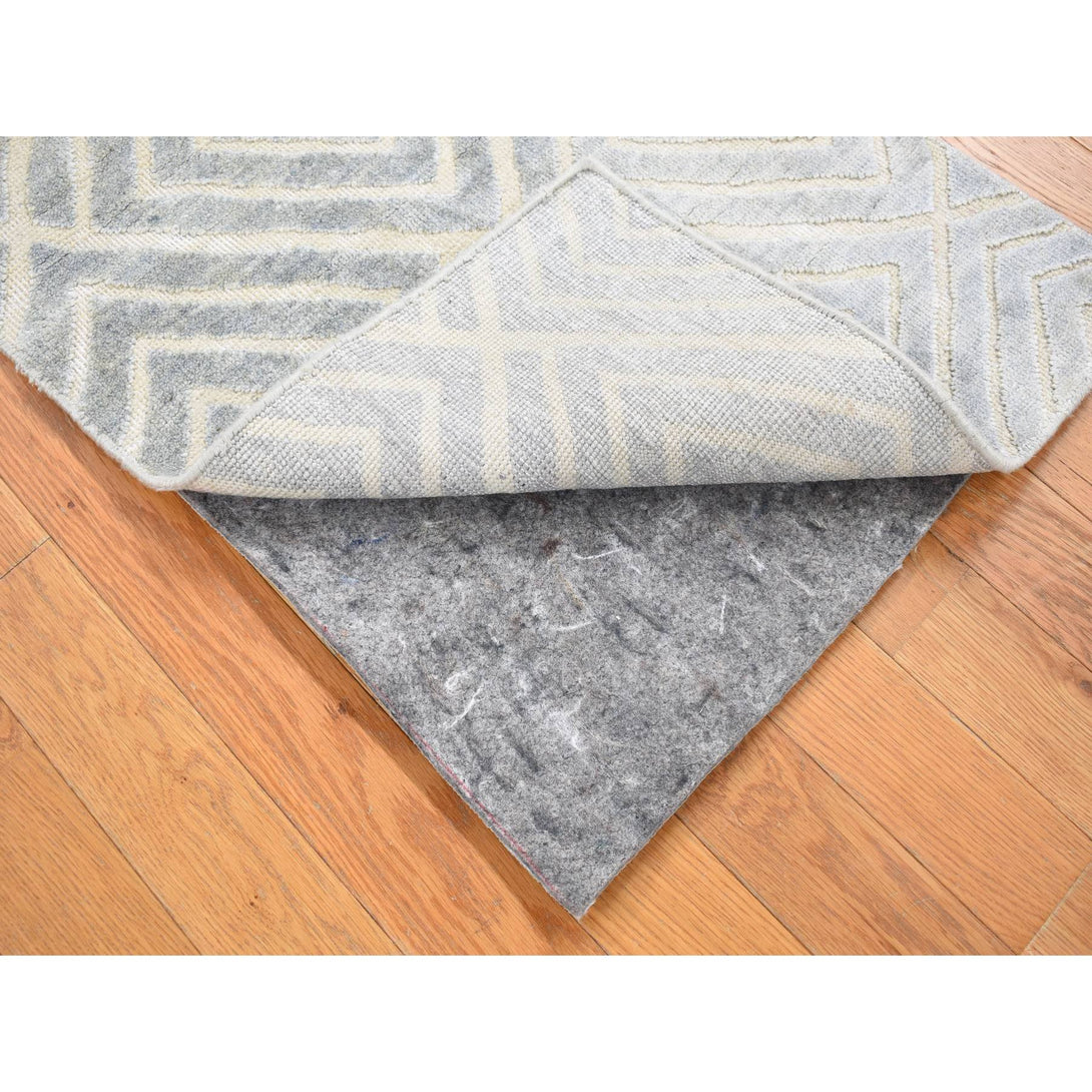 Handmade Modern and Contemporary Doormat > Design# CCSR80353 > Size: 2'-0" x 3'-0"