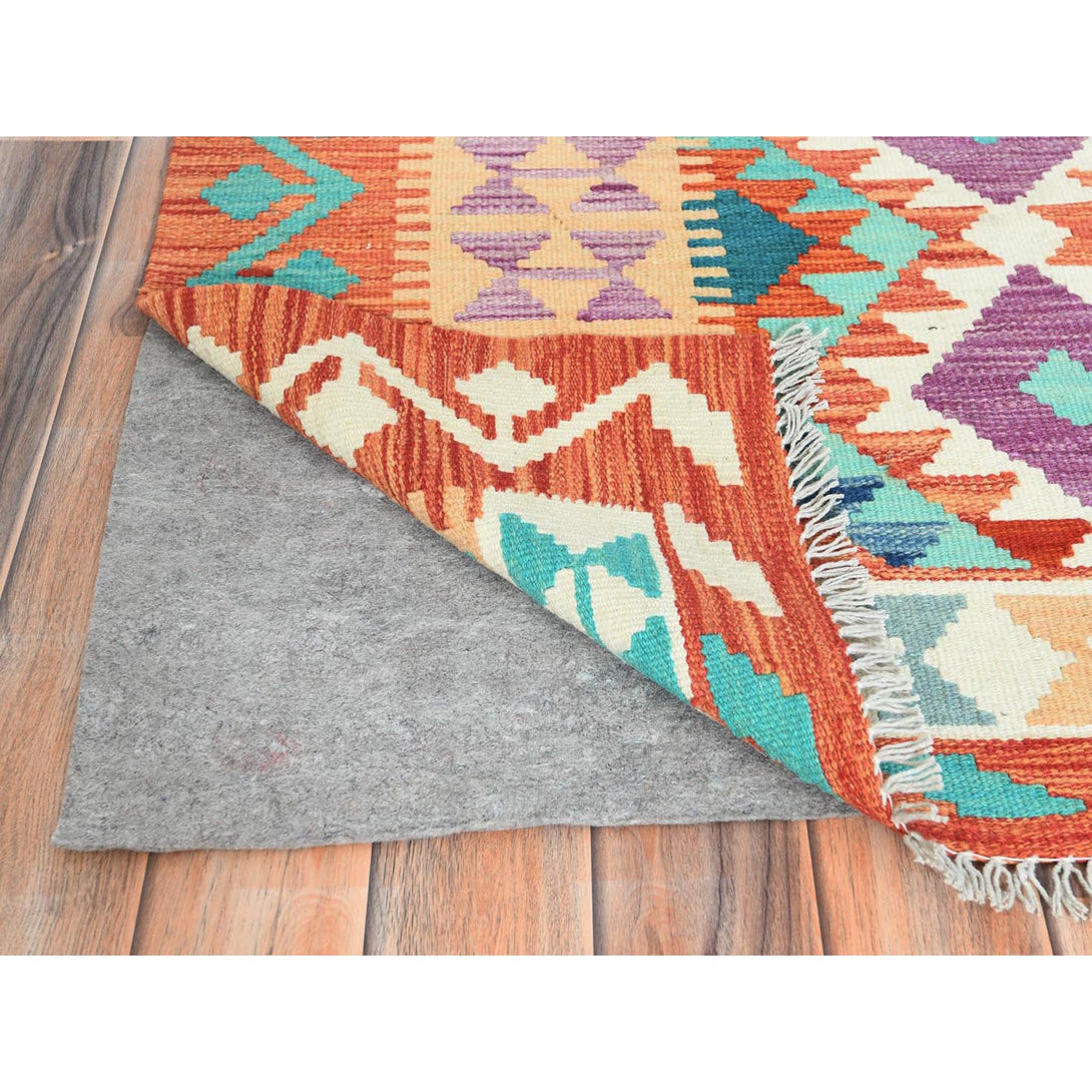 Handmade Flat Weave Area Rug > Design# CCSR81314 > Size: 4'-4" x 6'-0"