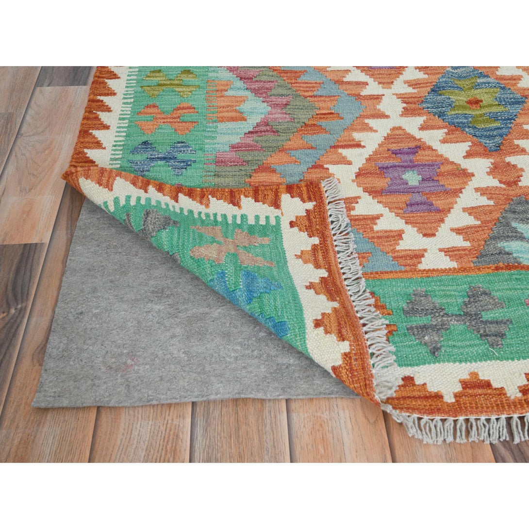 Handmade Flat Weave Area Rug > Design# CCSR81319 > Size: 4'-1" x 5'-10"