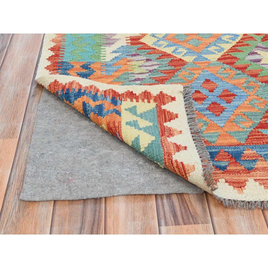 Handmade Flat Weave Area Rug > Design# CCSR81337 > Size: 4'-3" x 5'-10"