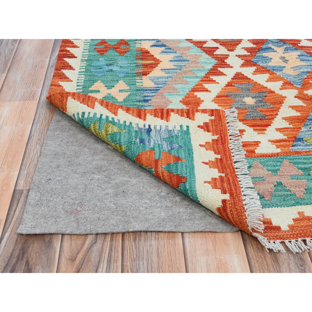Handmade Flat Weave Area Rug > Design# CCSR81338 > Size: 4'-0" x 5'-10"