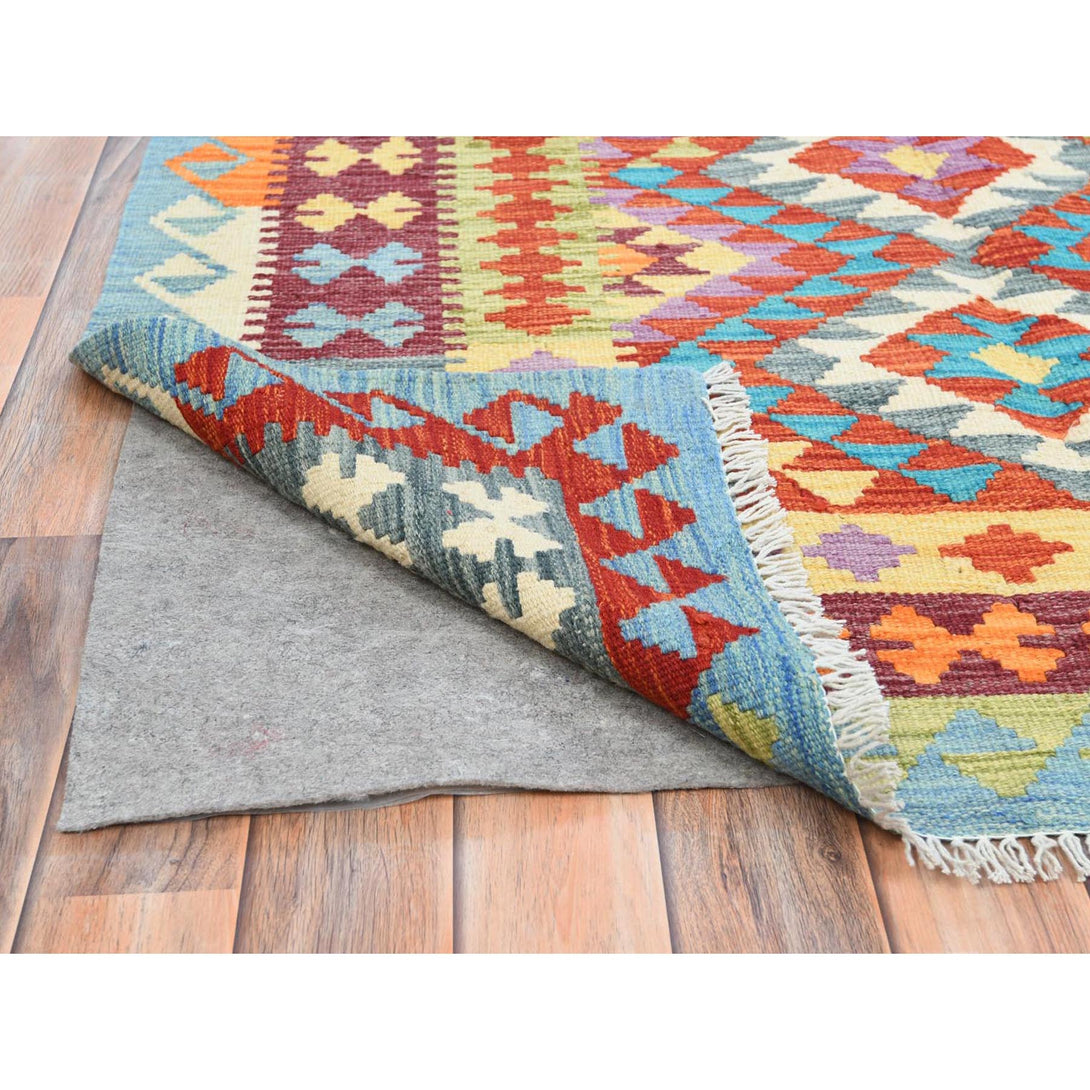 Handmade Flat Weave Area Rug > Design# CCSR81375 > Size: 4'-2" x 5'-10"
