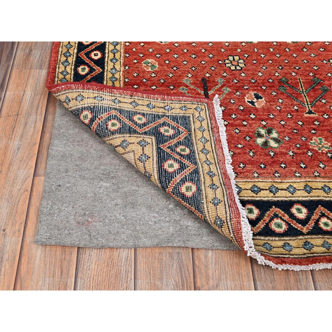 Hand Knotted  Rectangle Area Rug > Design# CCSR86256 > Size: 4'-0" x 5'-8"
