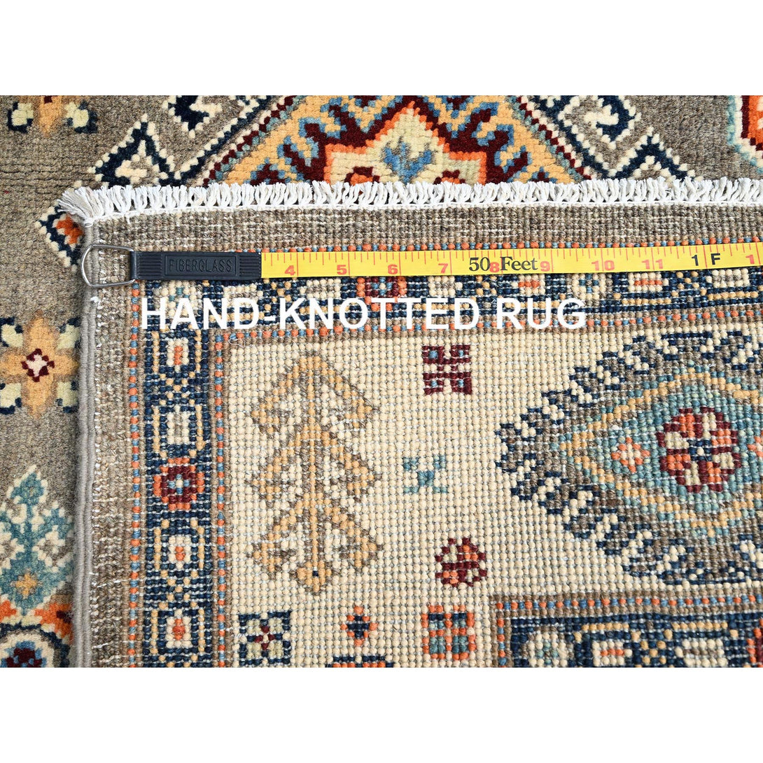 Hand Knotted  Rectangle Area Rug > Design# CCSR86258 > Size: 4'-0" x 5'-10"