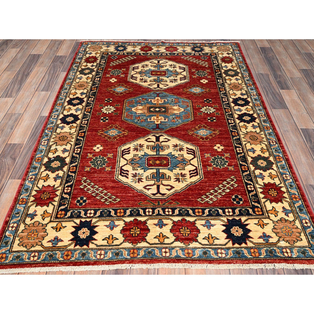 Hand Knotted  Rectangle Area Rug > Design# CCSR86332 > Size: 4'-0" x 6'-1"
