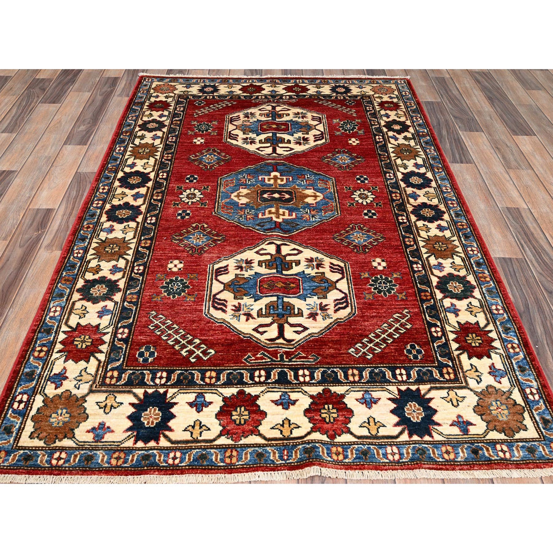 Hand Knotted  Rectangle Area Rug > Design# CCSR86335 > Size: 4'-0" x 6'-0"