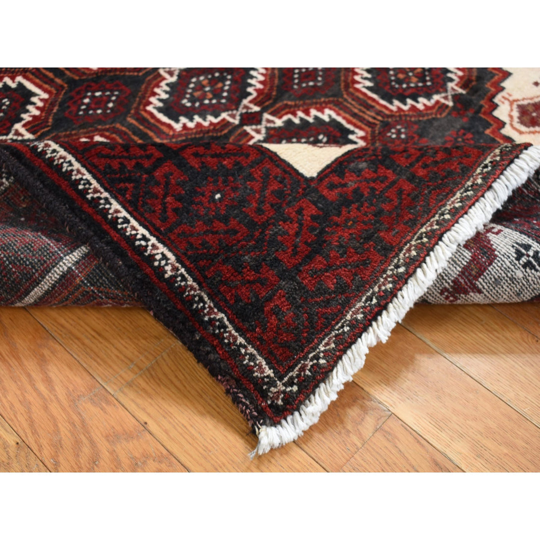 Hand Knotted  Rectangle Area Rug > Design# CCSR87385 > Size: 3'-8" x 8'-0"
