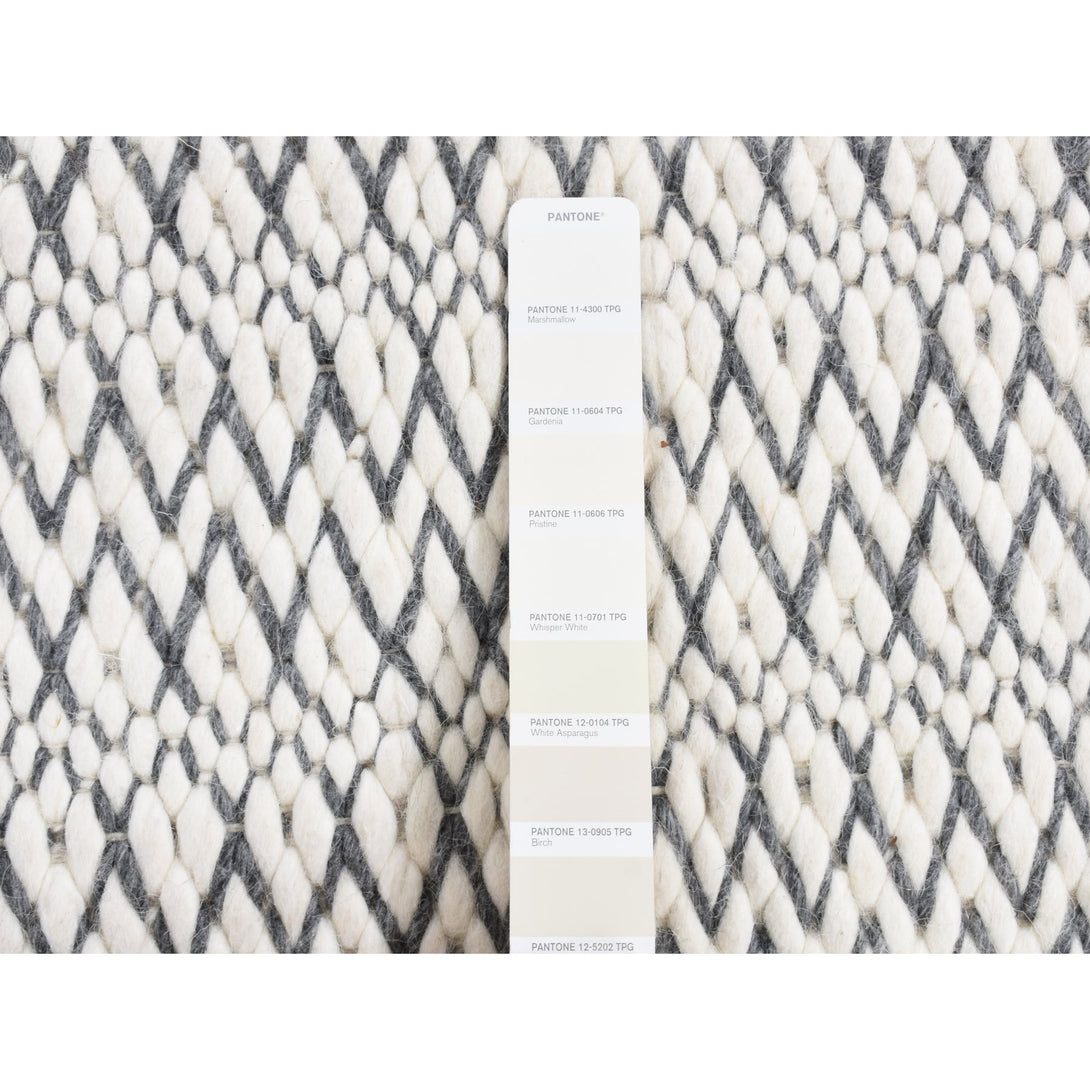 Handmade Modern and Contemporary Doormat > Design# CCSR87415 > Size: 2'-1" x 2'-2"
